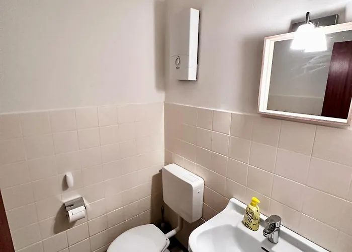 Nr 3 Gemuetliches & Helles Einzelzimmer In Appartement *